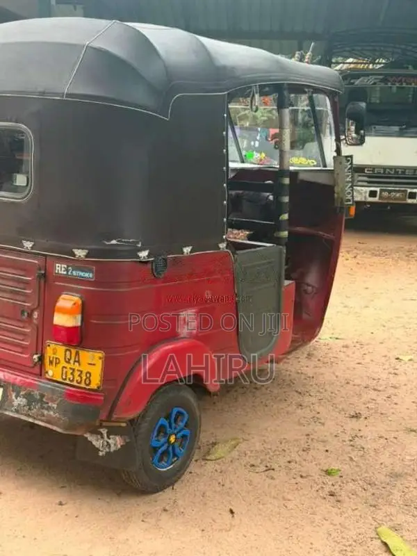 Bajaj 2 Stroke 2005 Three Wheel (Used)