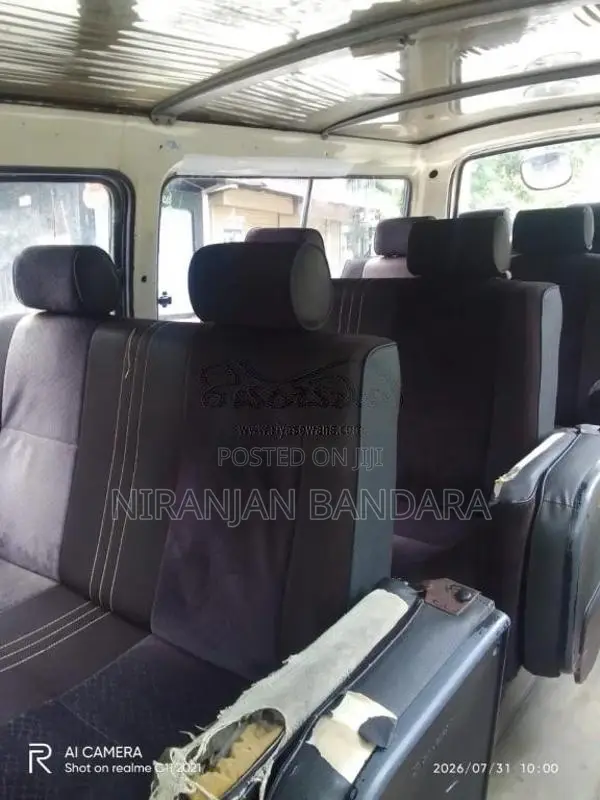 Toyota HIACE 1989 Van (Used)