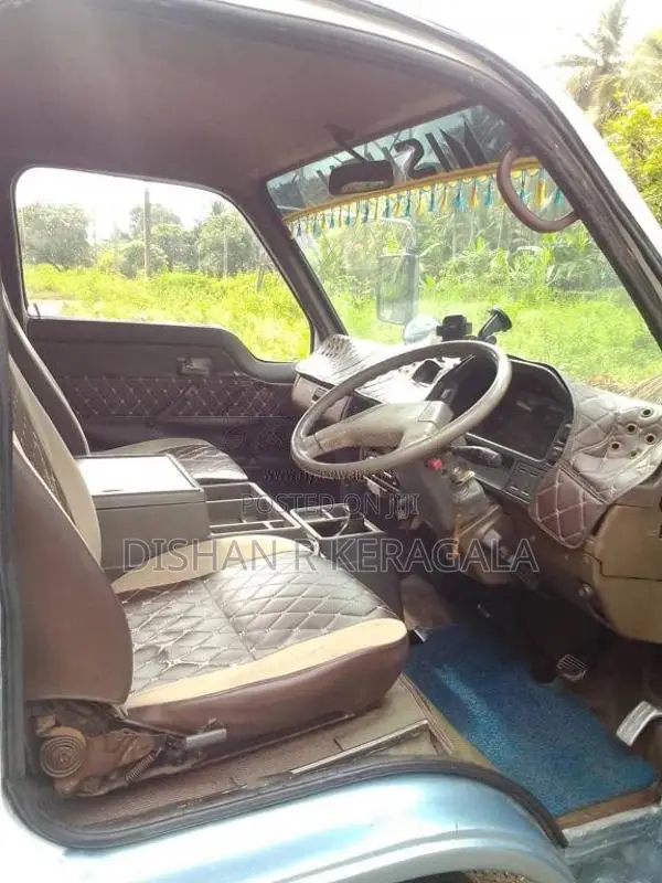 Isuzu Fargo 1992 Van (Used)