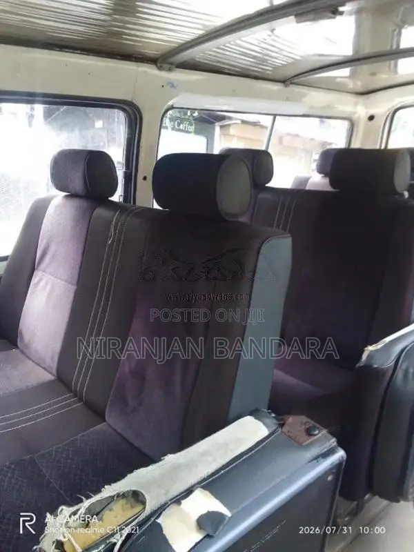 Toyota HIACE 1989 Van (Used)
