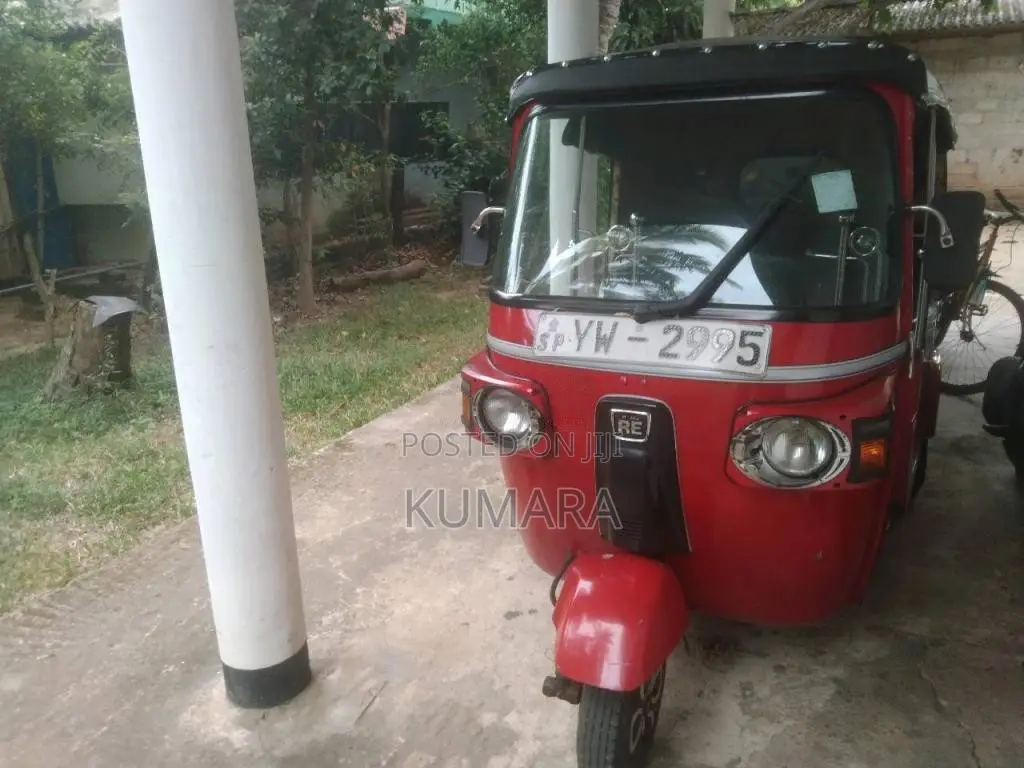 Bajaj 4 Stroke 2011 Three Wheel (Used)