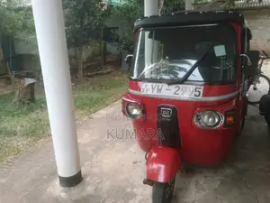 Bajaj 4 Stroke 2011 Three Wheel (Used)