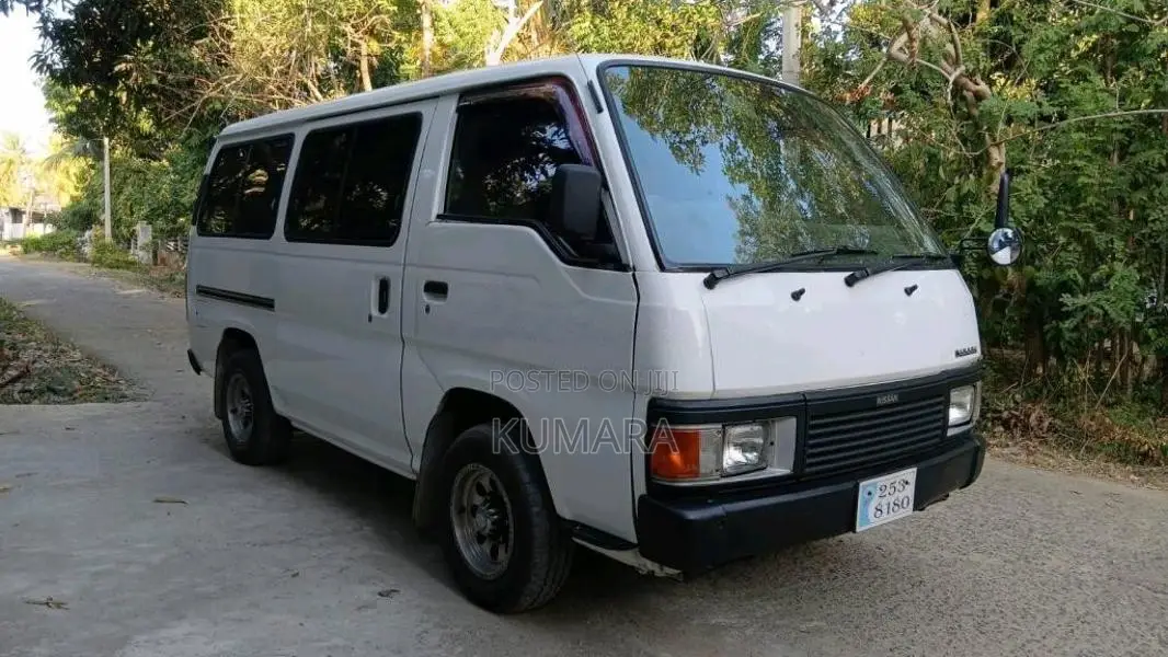 Nissan Caravan E24 1995 Van (Used)