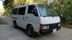 Nissan Caravan E24 1995 Van (Used)