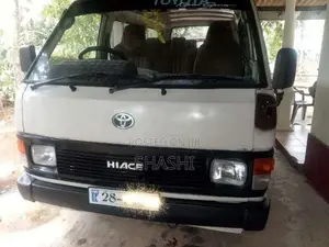Toyota HIACE LH50 KOTA 1982 Van (Used)
