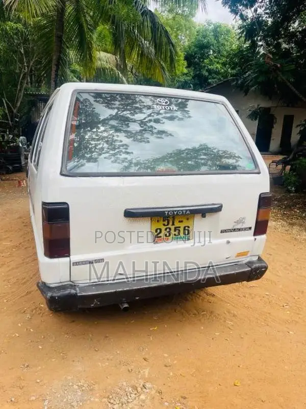 Toyota Townace 1985 Van (Used)