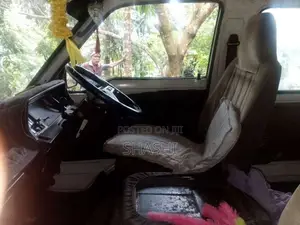 Toyota HIACE LH50 KOTA 1982 Van (Used)