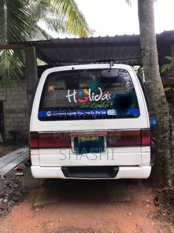 Nissan CARAVAN LONG 2001 Van (Used)