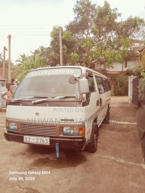 Nissan Caravan 1991 Van (Used)