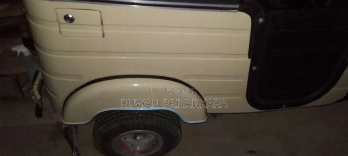 Bajaj RE 2 Stroke 1990 Three Wheel (Used)