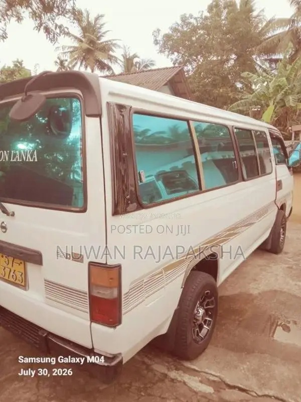 Nissan Caravan 1991 Van (Used)
