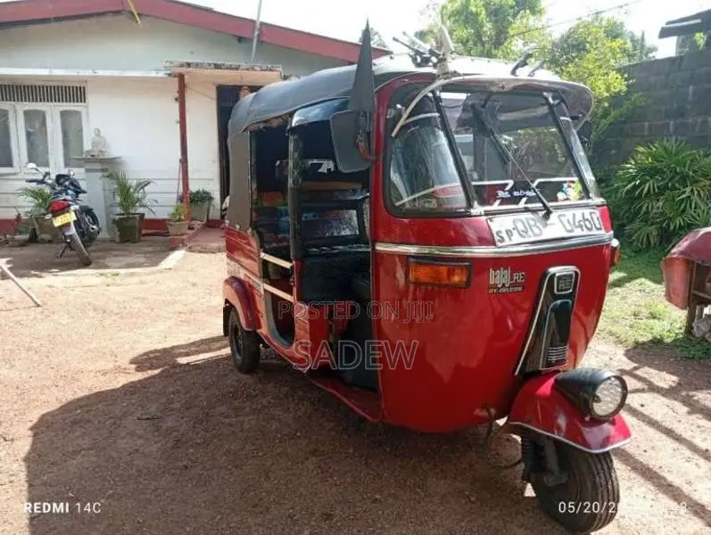 Bajaj 2 Stroke 2005 Three Wheel (Used)