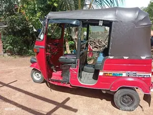 Bajaj 2 Stroke 2005 Three Wheel (Used)