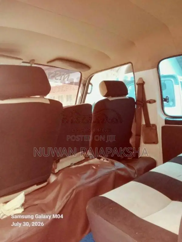 Nissan Caravan 1991 Van (Used)