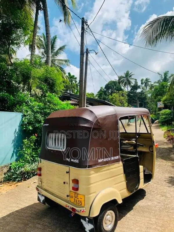 Bajaj 2 Stroke 2002 Three Wheel (Used)