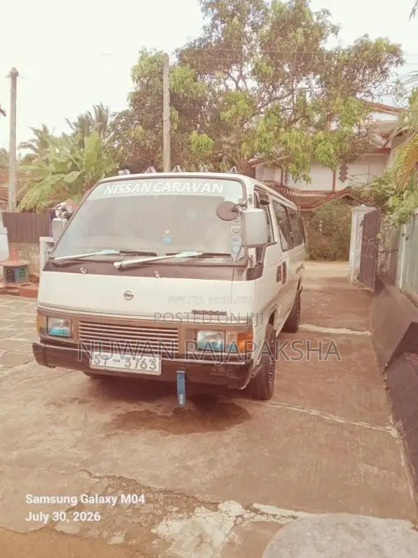 Nissan Caravan 1991 Van (Used)