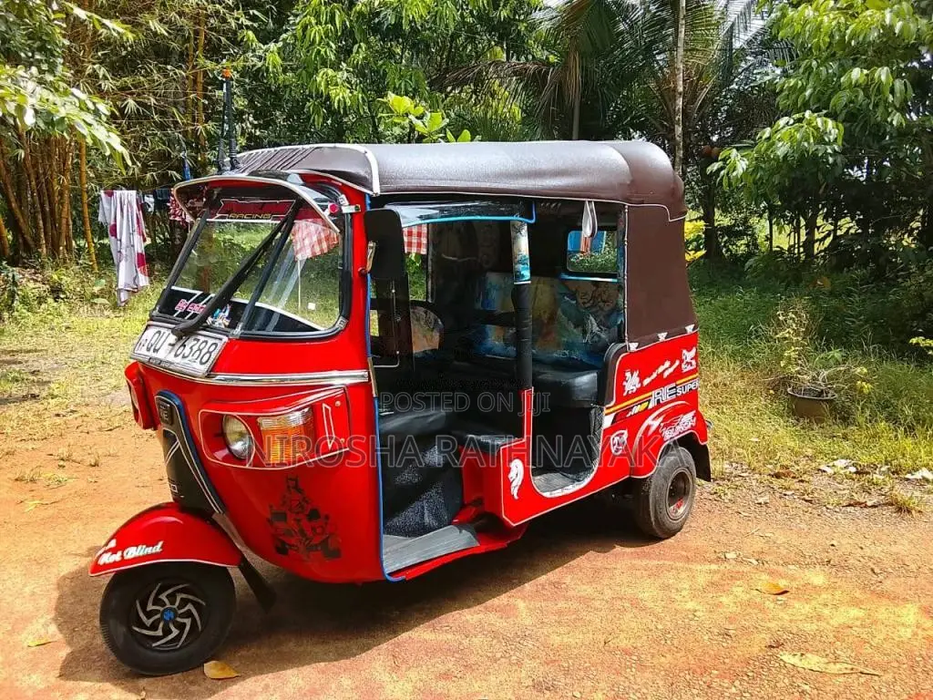 Bajaj RE 2009 Three Wheel (Used)