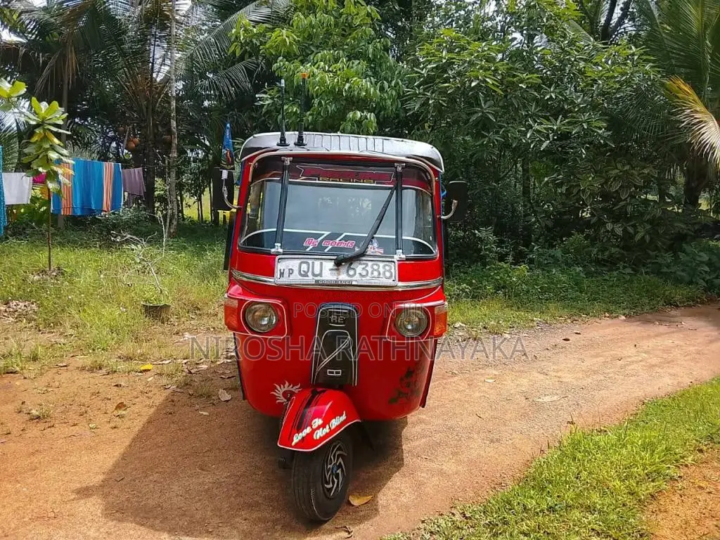 Bajaj RE 2009 Three Wheel (Used)