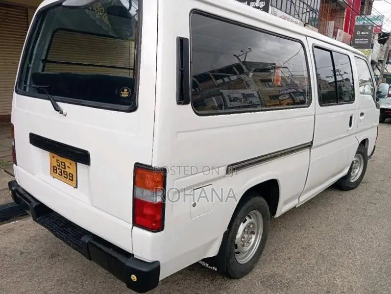 Nissan Caravan 1992 Van (Used)