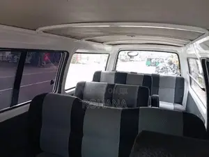 Nissan Caravan 1992 Van (Used)