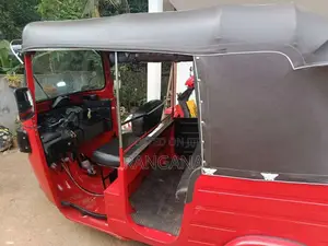 Bajaj 4 Stroke 2014 Three Wheel (Used)