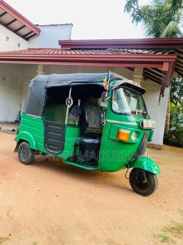 Bajaj 4 Stroke 2012 Three Wheel (Used)