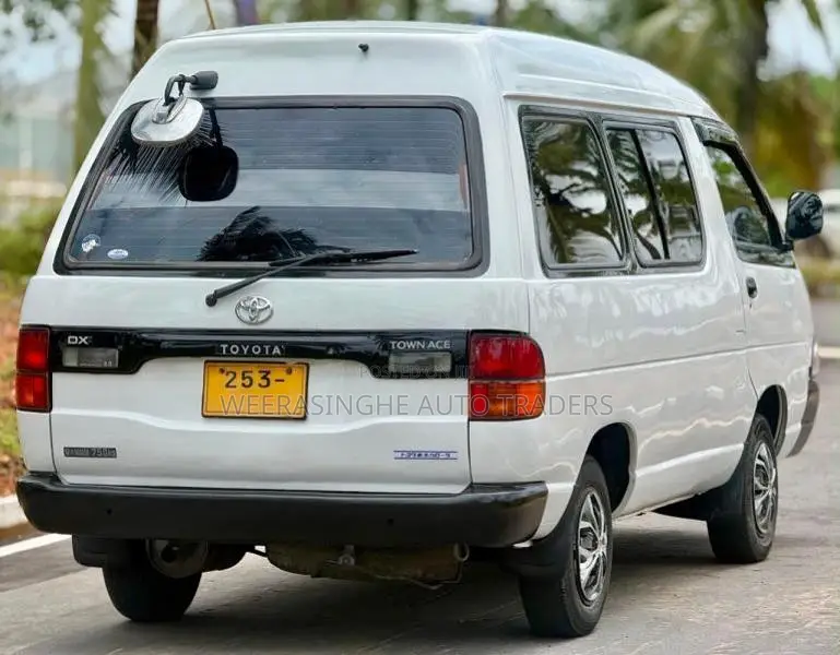 Toyota Townace Lotto 1994 Van (Used)