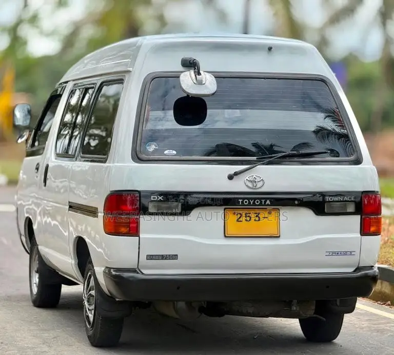 Toyota Townace Lotto 1994 Van (Used)