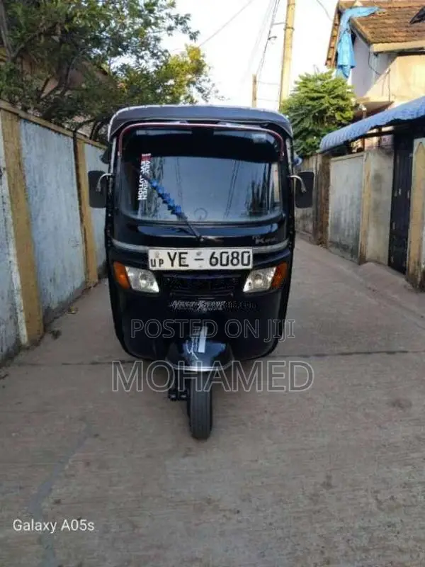 TVS King 2010 Three Wheel (Used)