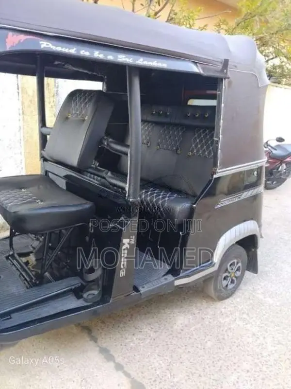 TVS King 2010 Three Wheel (Used)