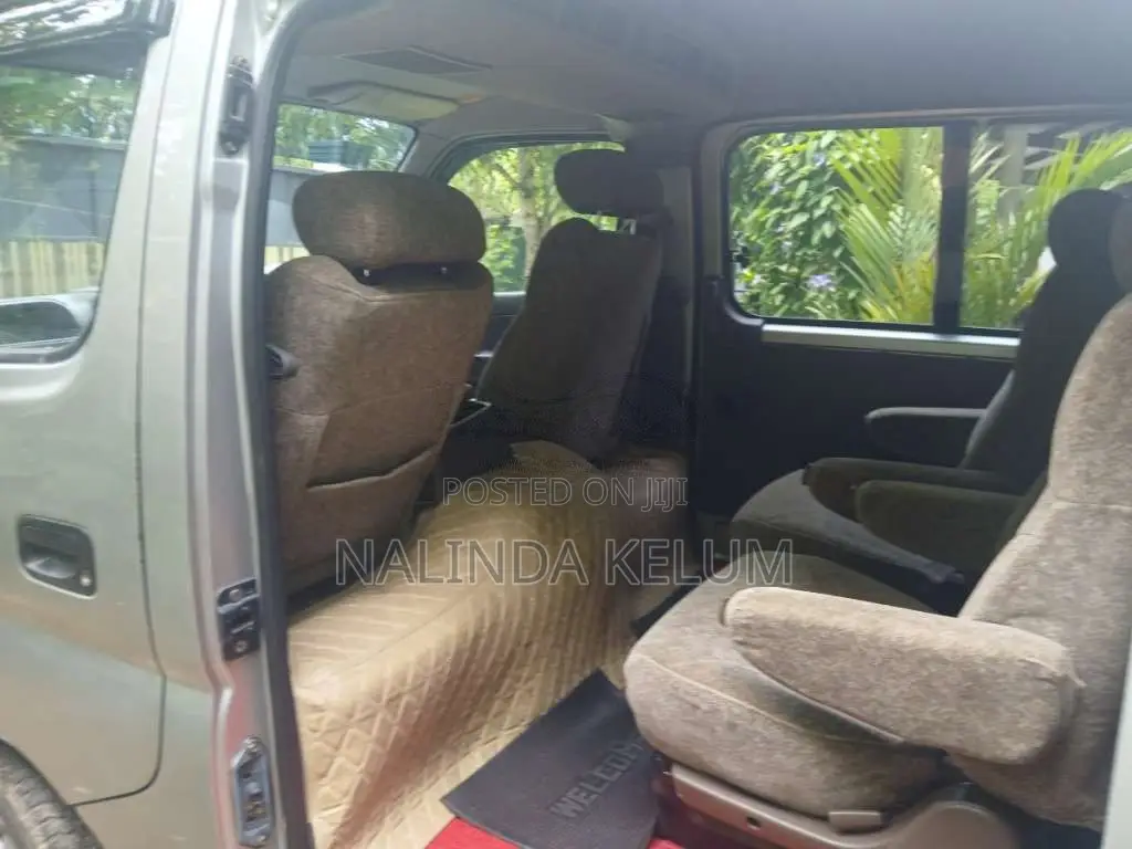 Nissan Caravan E25 2006 Van (Used)