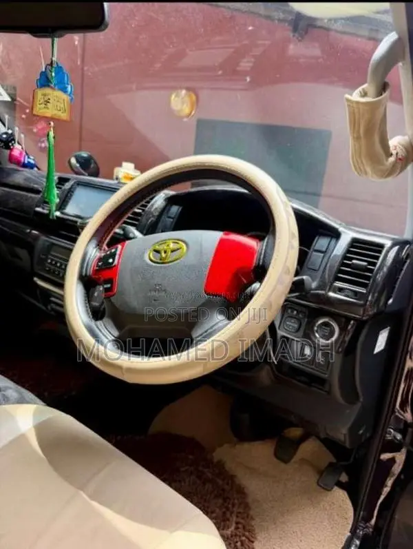 Toyota KDH DARK PRIME SUPER GL 201 2015 Van (Used)