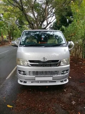 Toyota KDH 201 2008 Van (Used)