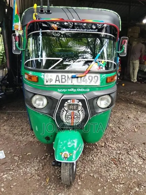 Bajaj 4 Stroke 2016 Three Wheel (Used)