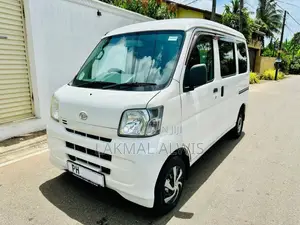 Daihatsu Hijet 2014 Van (Used)