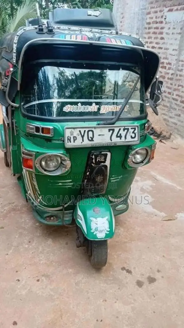 Bajaj 4 stroke 2011 Three Wheel (Used)