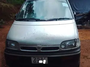 Nissan Serena 1994 Van (Used)