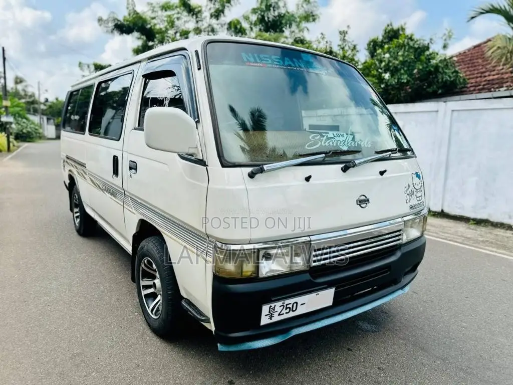 Nissan Caravan 1992 Van (Used)