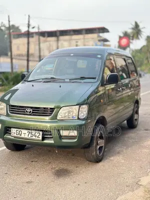 Toyota Noah CR41 1998 Van (Used)
