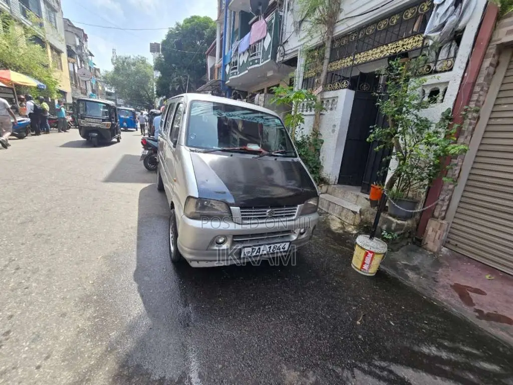 Suzuki Carry 2001 Van (Used)