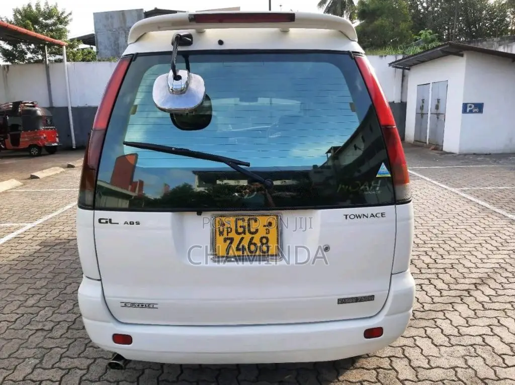 Toyota Townace Noah CR41 2002 Van (Used)