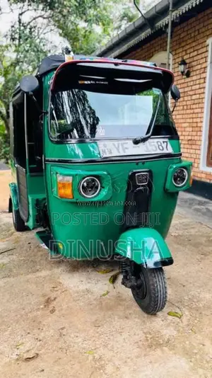 Bajaj RE 2011 Three Wheel (Used)