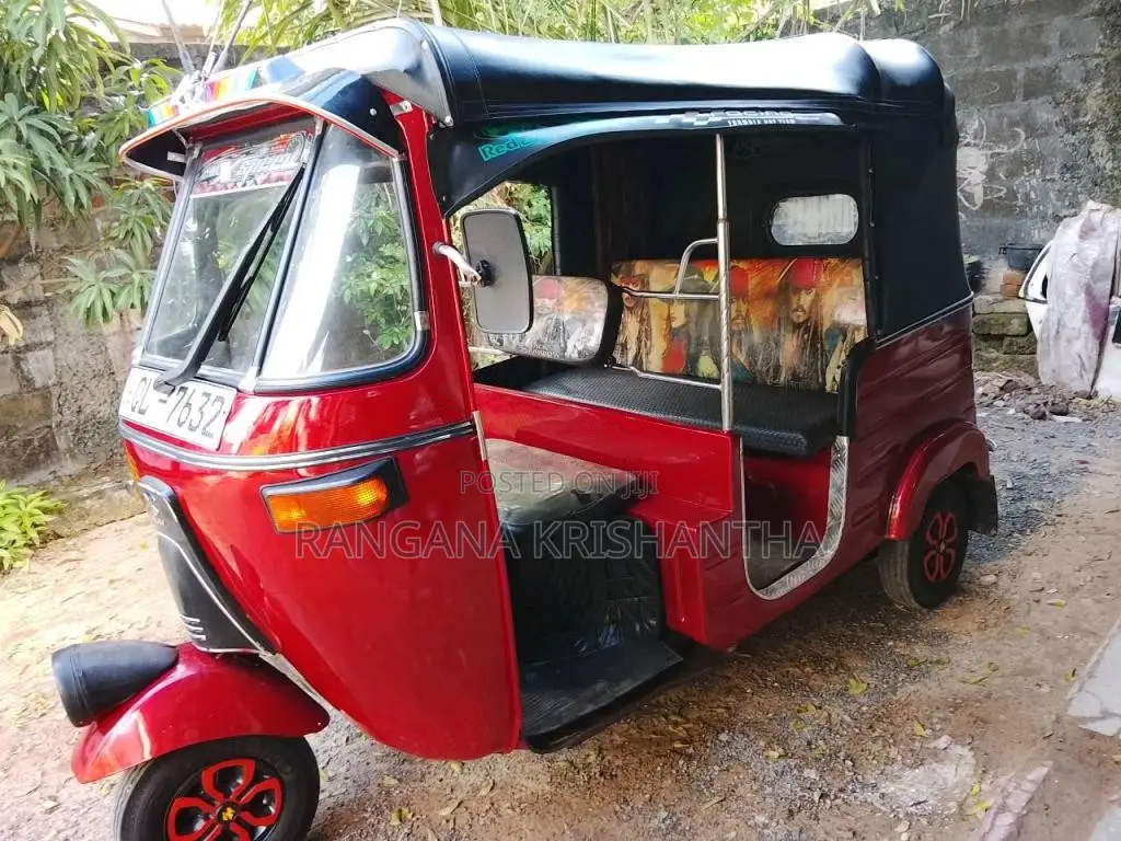 Bajaj 4 Stroke 2007 Three Wheel (Used)