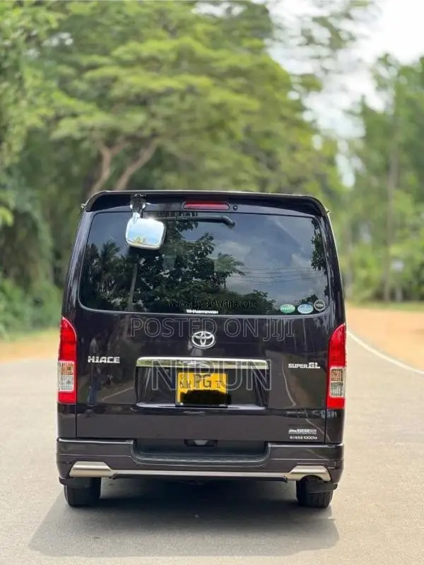 Toyota KDH 2015 Van (Used)