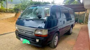 Toyota LH178 1998 Van (Used)