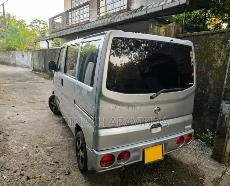 Nissan Clipper 2012 Van (Used)