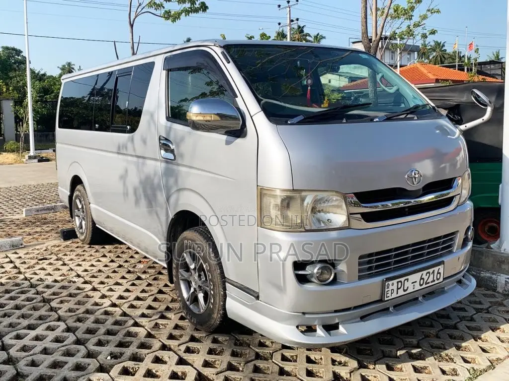 Toyota KDH 2007 Van (Used)