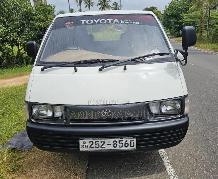 Toyota CR27 1995 Van (Used)