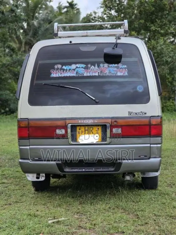 Nissan Qd 32 1998 Van (Used)