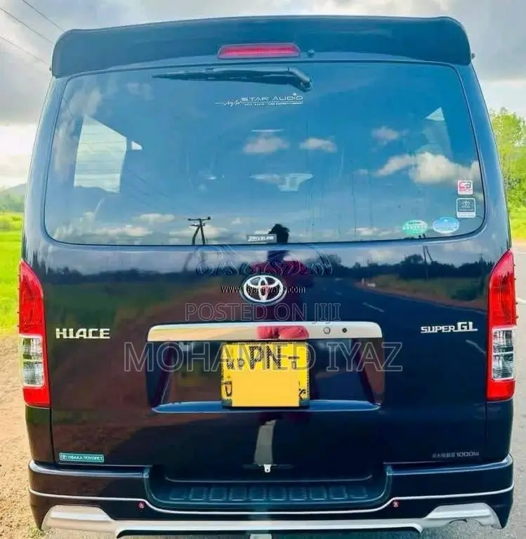 Toyota KDH DARK PRIME 2017 Van (Used)